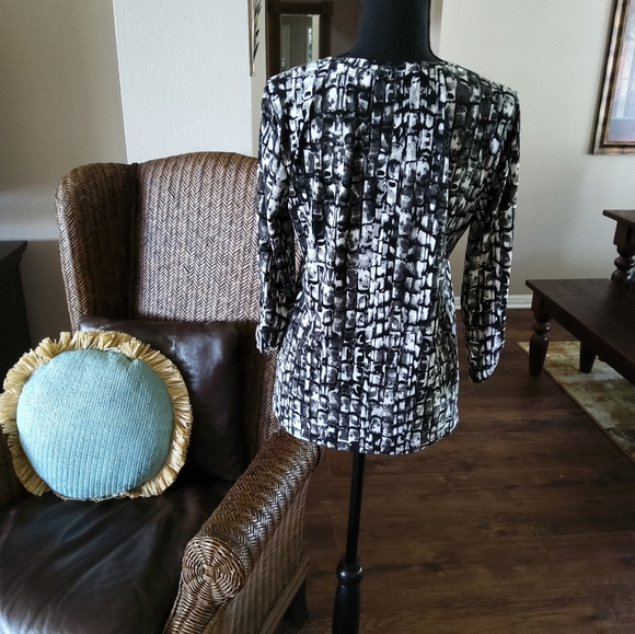 Chico's Ladies Tunic Top - Picture 5 of 9